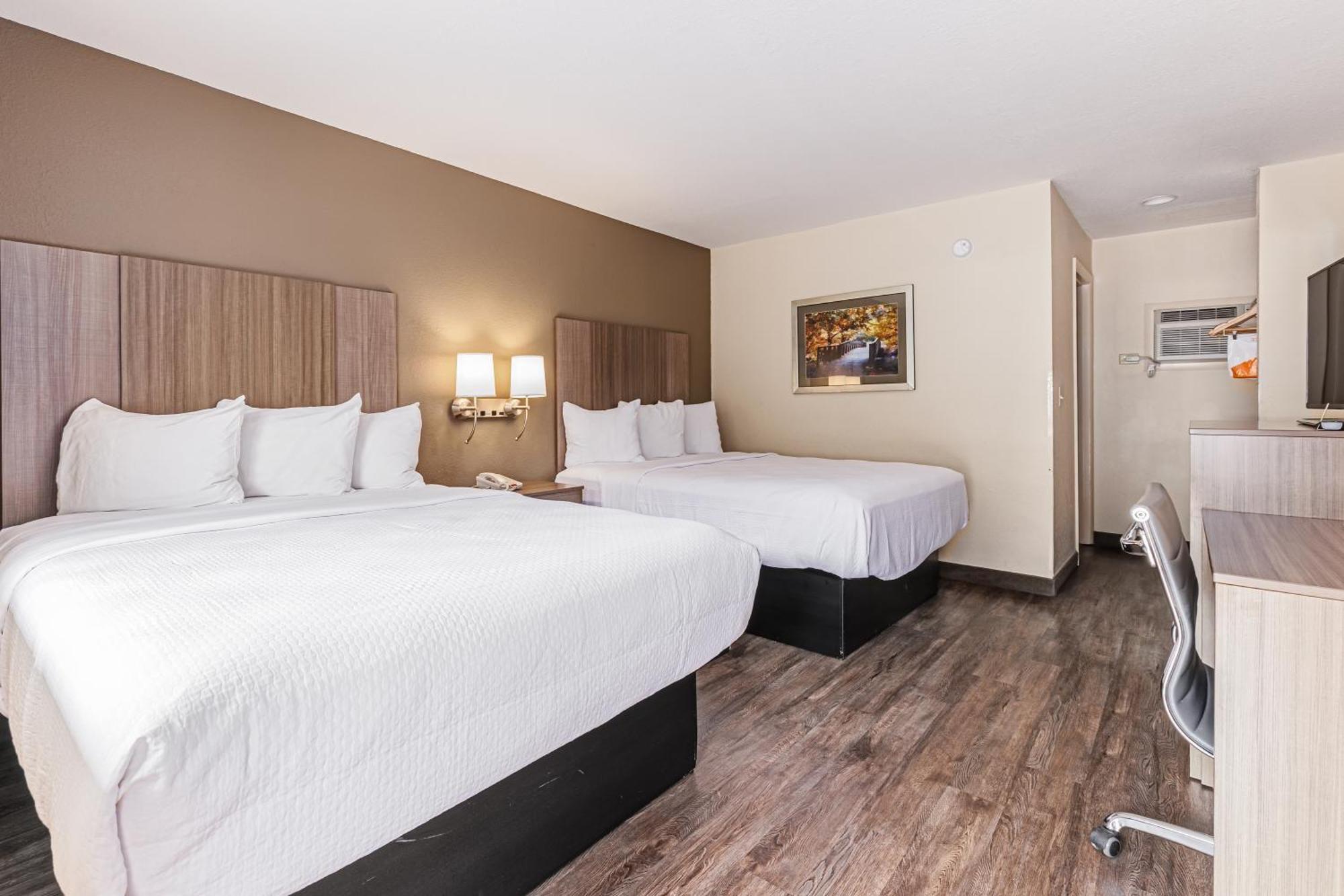 Econo Lodge Cherokee Near River Park Zewnętrze zdjęcie